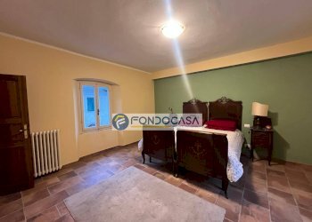 prima camera matrimoniale - Casa semi indipendente via bassa tambura, Massa - foto 17