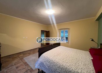 prima camera matrimoniale - Casa semi indipendente via bassa tambura, Massa - foto 19