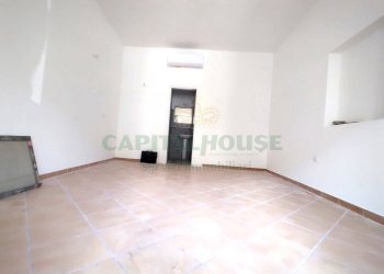 Foto 3 - Locale Commerciale ZONA FARMACIA, Capua - foto 3