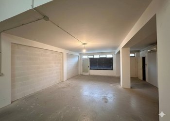 Foto 3 - Warehouse Via Spallacci
snc, L'Aquila - photo 3