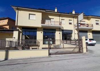 Foto 1 - Warehouse Via Spallacci
snc, L'Aquila - photo 1