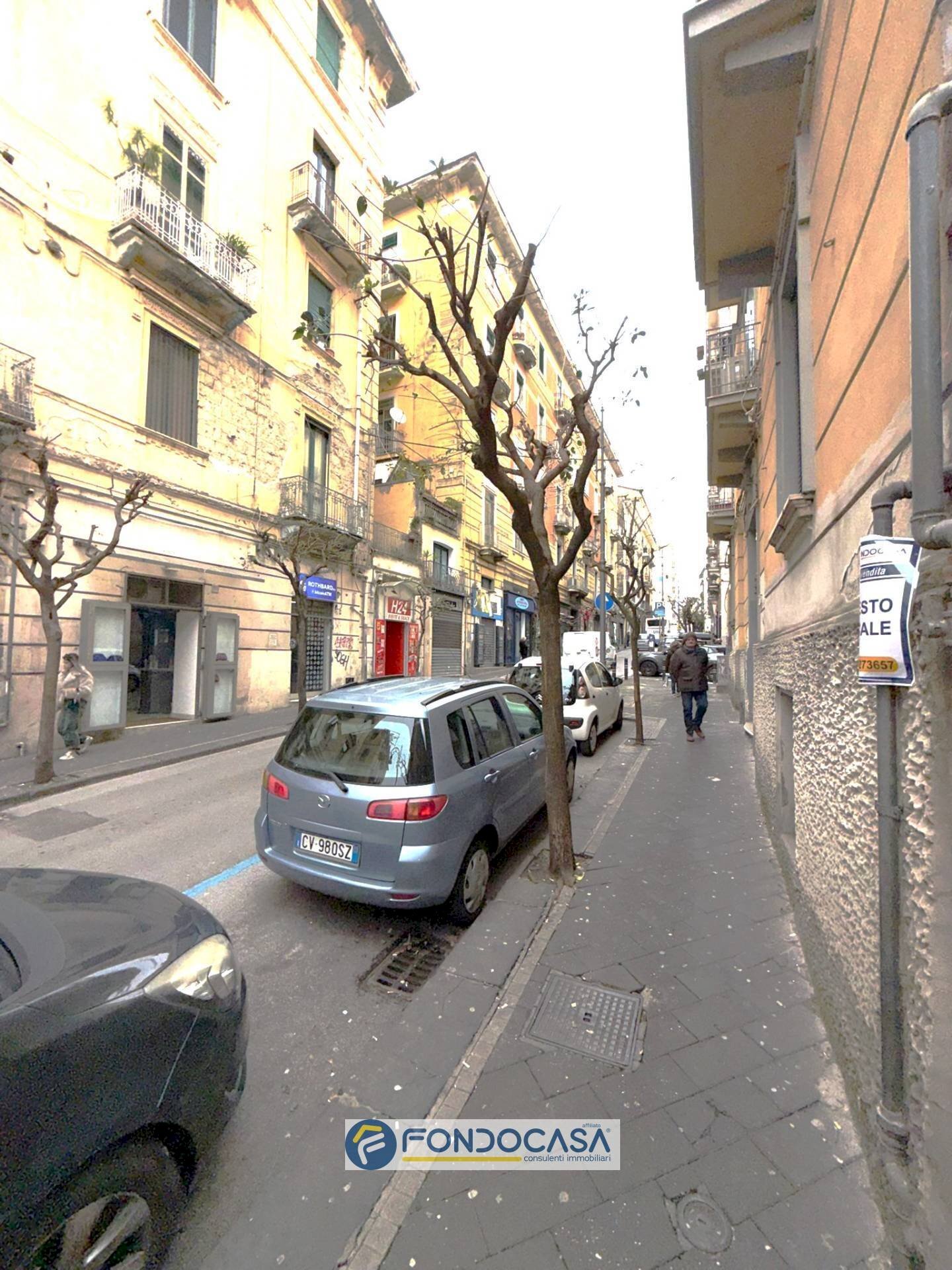 Foto 1 - Locale Commerciale Via Francesco Paolo Volpe
 
14, Salerno - foto 1