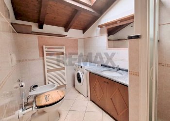 Bagno - Bilocale VIA CAVOUR
 
19, Castronno - foto 12