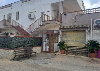 Casa all\'aperto - Locale Commerciale Via del Frassino - C.da S.Maria del Focallo, Ispica - foto 6