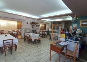 Sala da pranzo - Locale Commerciale Via del Frassino - C.da S.Maria del Focallo, Ispica - foto 30