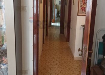 Hall / corridoio - Casa indipendente via madonna delle grazie
 
7/9, Giarratana - foto 34