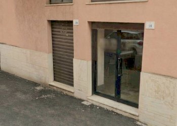 Foto 7 - Locale Commerciale Via Vinciguerra
 
18, Teramo - foto 7