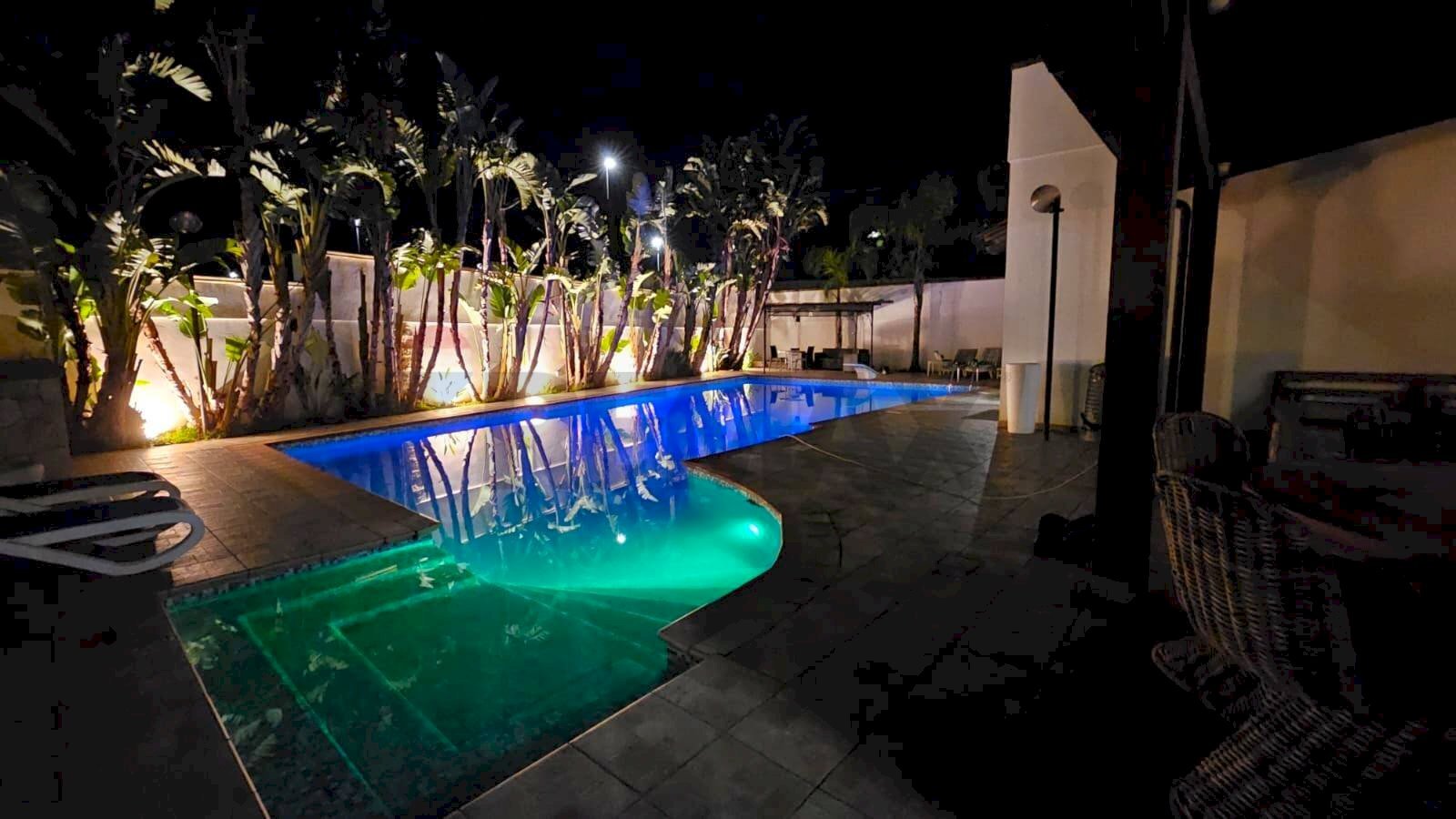 Piscina - Villa Surbo - photo 1