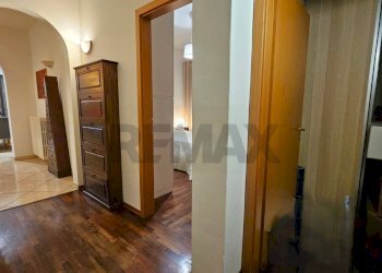 Hall / corridoio - Villa Surbo - foto 16