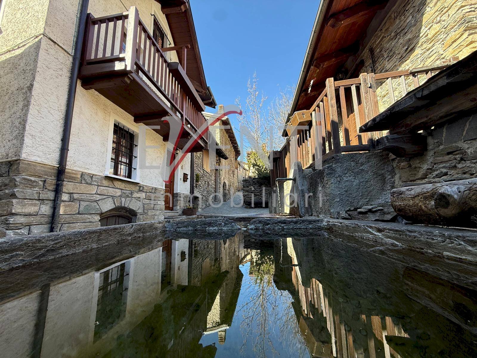 Foto 1 - Rustico VIA FENESTRELLE
 
19, Usseaux - foto 1