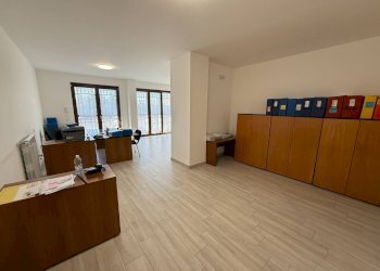 Foto 3 - Office Via Filippo Turati
 
25/A, Valmontone - photo 3