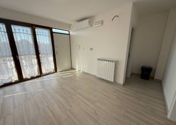 Foto 8 - Office Via Filippo Turati
 
25/A, Valmontone - photo 8