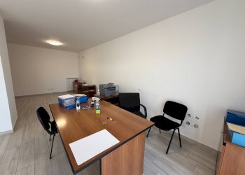 Foto 12 - Office Via Filippo Turati
 
25/A, Valmontone - photo 12