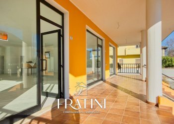 Foto 7 - Locale Commerciale Via Galileo Galilei
 
15, Sant'Egidio alla Vibrata - foto 7