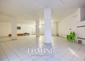 Foto 17 - Locale Commerciale Via Galileo Galilei
 
15, Sant'Egidio alla Vibrata - foto 17