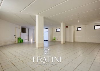 Foto 18 - Locale Commerciale Via Galileo Galilei
 
15, Sant'Egidio alla Vibrata - foto 18