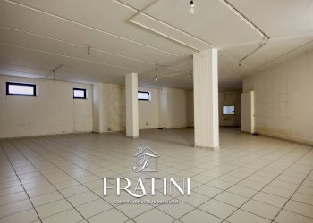 Foto 22 - Locale Commerciale Via Galileo Galilei
 
15, Sant'Egidio alla Vibrata - foto 22