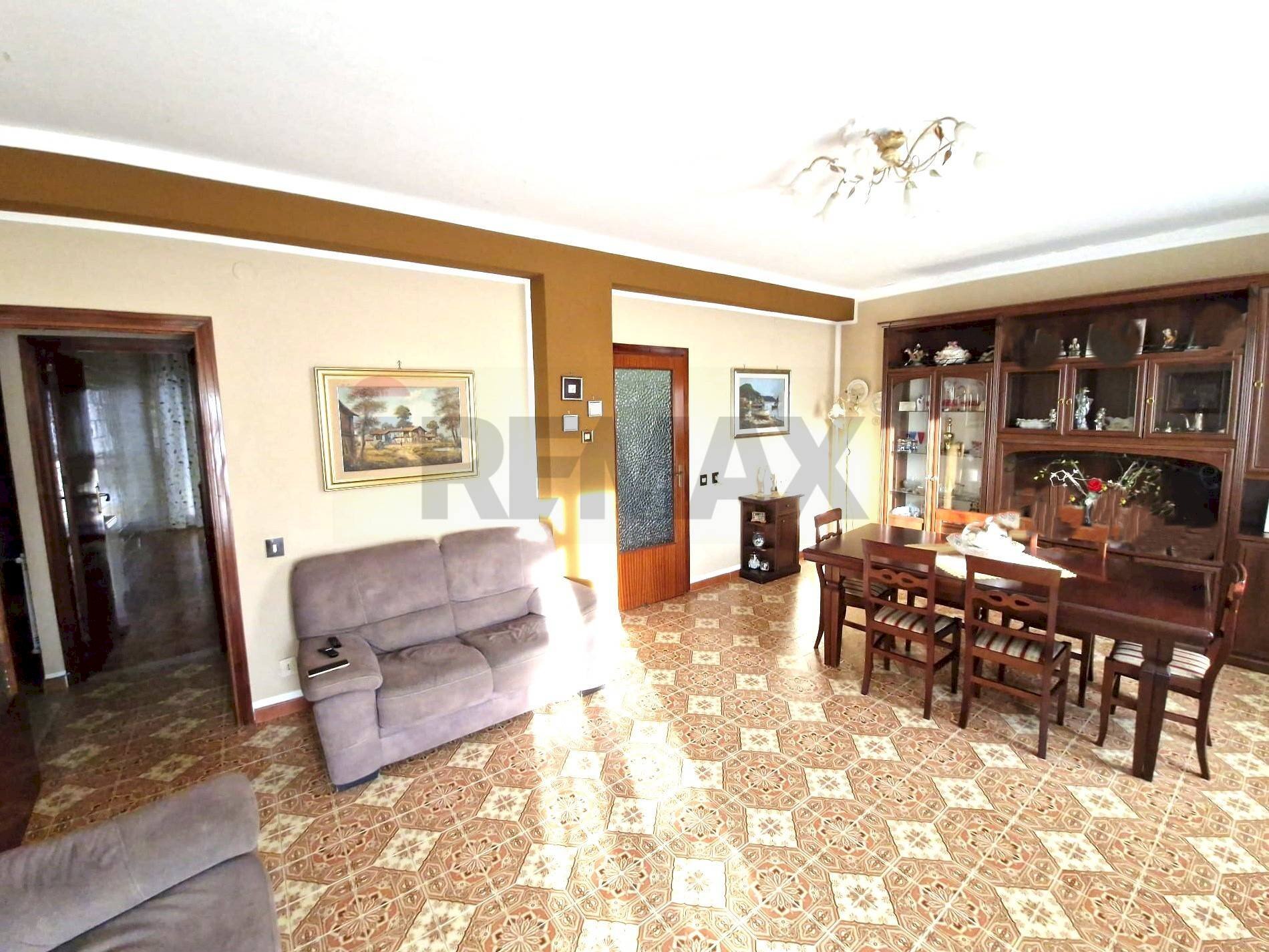 Sala da pranzo - Trilocale Via Catania
6, Capaci - foto 3