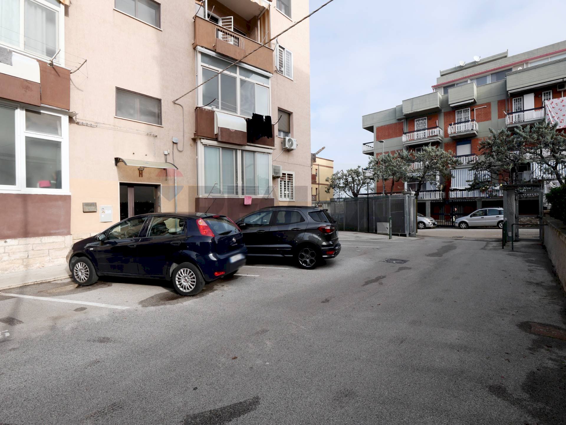 Edificio all\'aperto - Three-room apartment Via Saverio Damiani
5, Bari - photo 2