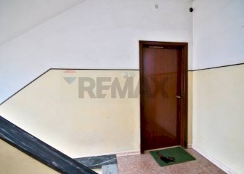 Scale - Apartment Loreto Aprutino - photo 12