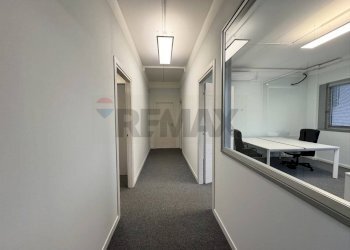 Hall / corridoio - Office Via Maestri del Lavoro
 
4/b, Collecchio - photo 8