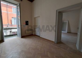 Stanza vuota - Apartment Strada Della Repubblica
 
35, Parma - photo 23