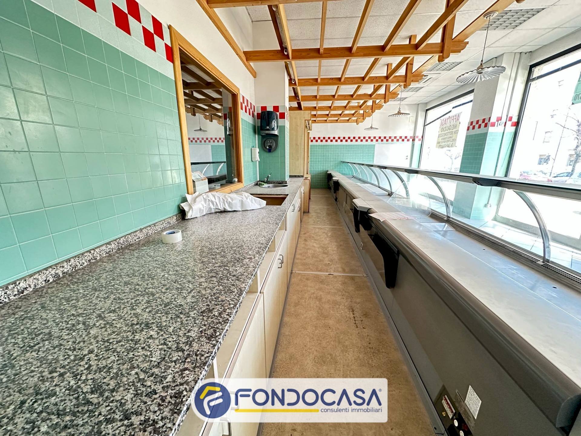 Foto 2 - Commercial Premises VIA TRE OTTOBRE
5, Ascoli Piceno - photo 2