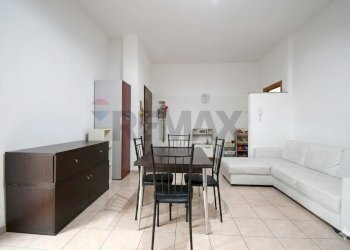 Sala da pranzo - Three-room apartment Via della Libertà
 
34, Soleminis - photo 8