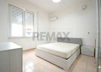 Camera / camera da letto - Three-room apartment Via della Libertà
 
34, Soleminis - photo 13