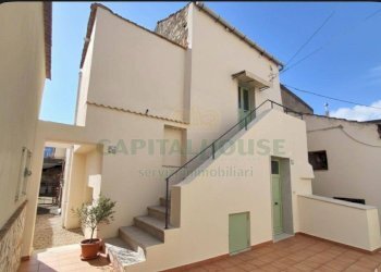 Foto 1 - Casa semi indipendente Via Casa Del Duca, Mercato San Severino - foto 1