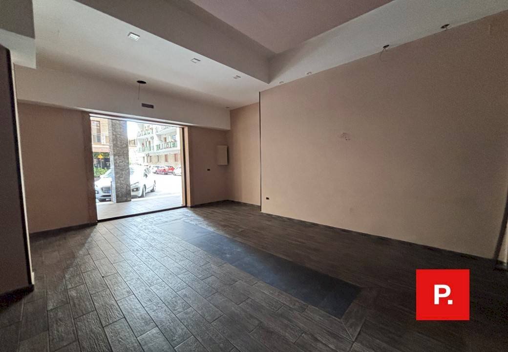 Foto 3 - Locale Commerciale via giuseppe maria bosco, Caserta - foto 3