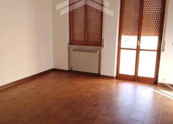 Foto 3 - Trilocale Via Giappone
 
11, Termoli - foto 3