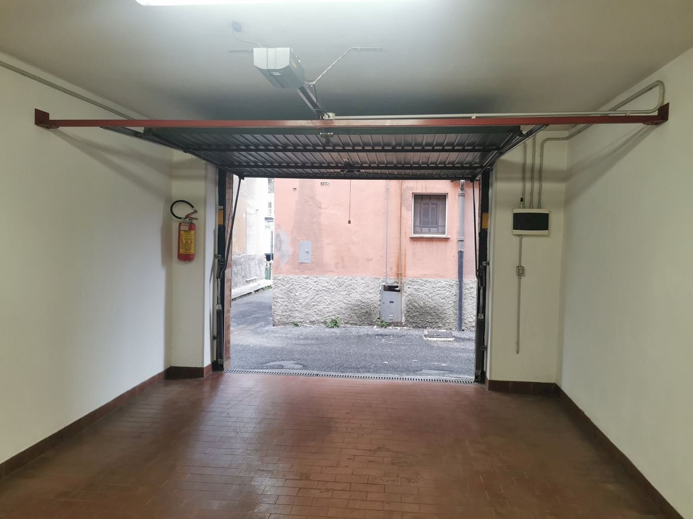 Box Ge-Sestri Via Chiaravagna 106A, Genova (neighborhood Sestri Ponente) - photo 1