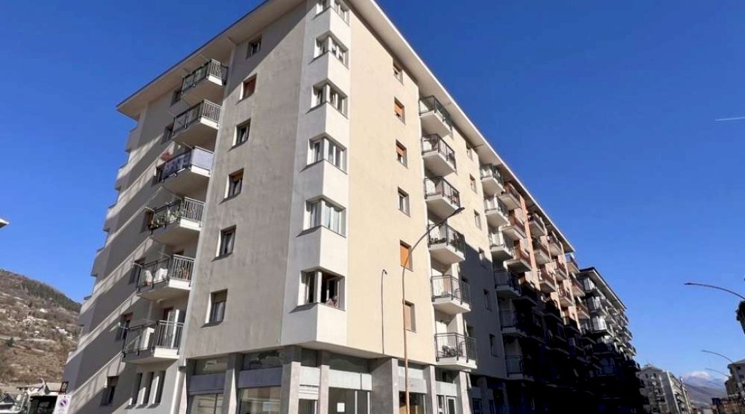 Appartamento Via Chambery, Aosta - foto 1