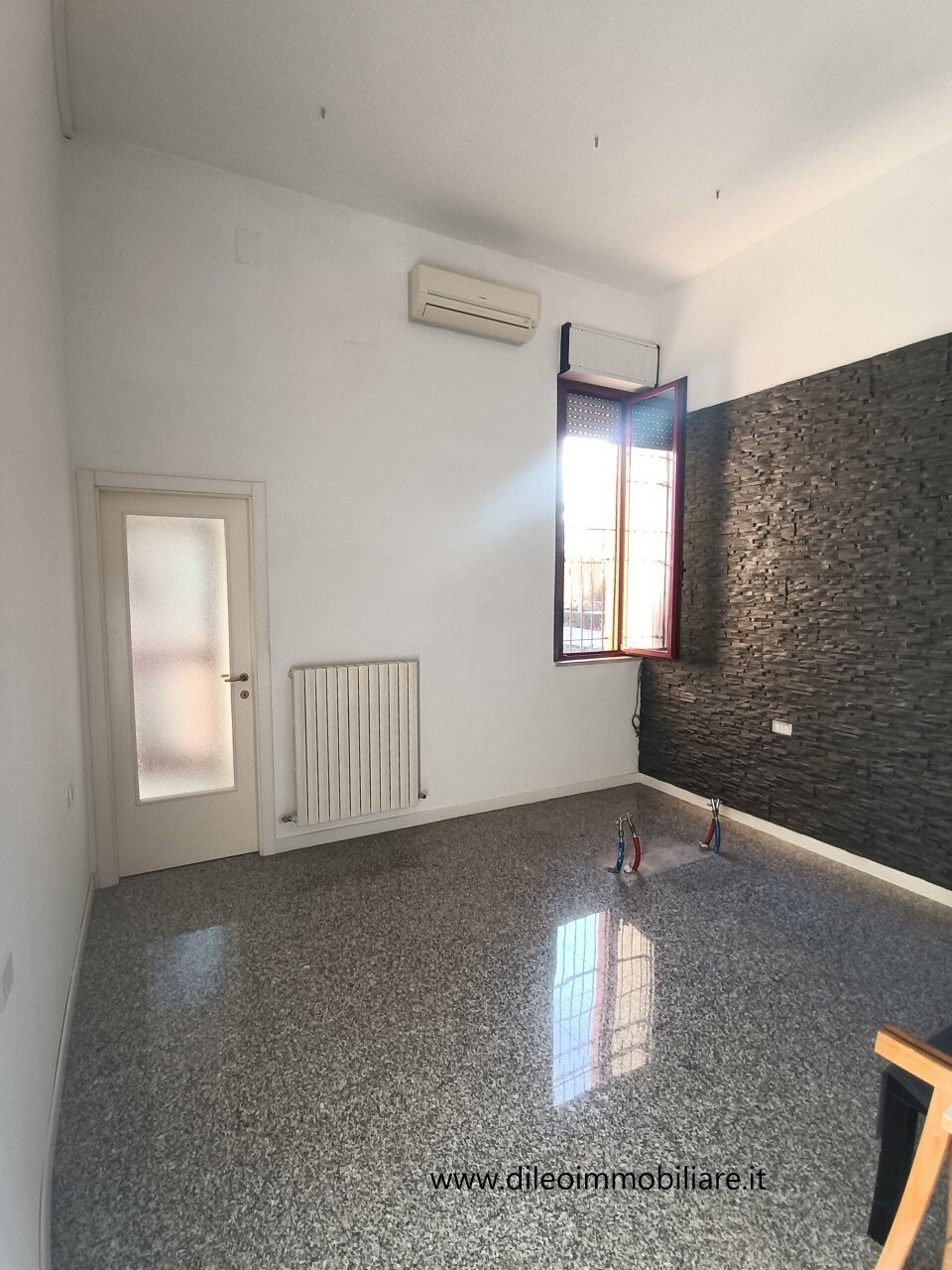 UFFICIOINVENDITASANBENEDETTODELTRONTO - Commercial Premises San Benedetto del Tronto - photo 1