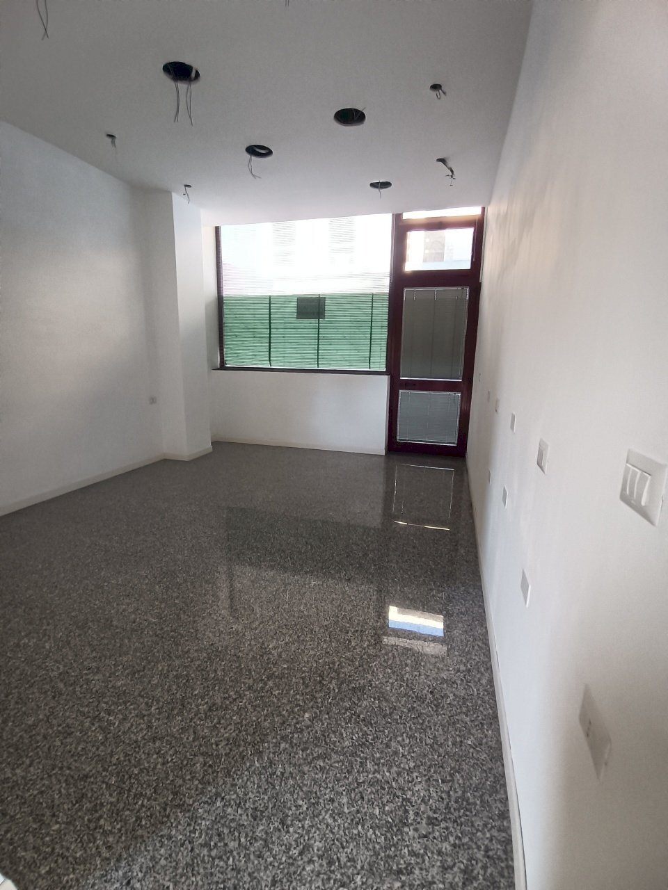 ingresso - Commercial Premises San Benedetto del Tronto - photo 2