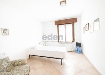 camera da letto - Appartamento Via Giuseppe Maria Savani 20, Modena - foto 16