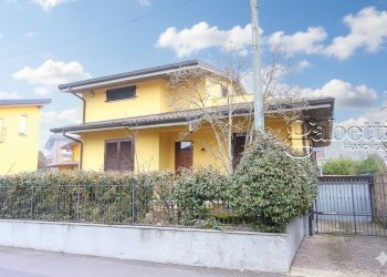 esterno - Villa Via Luigi Pirandello, Nerviano - foto 1