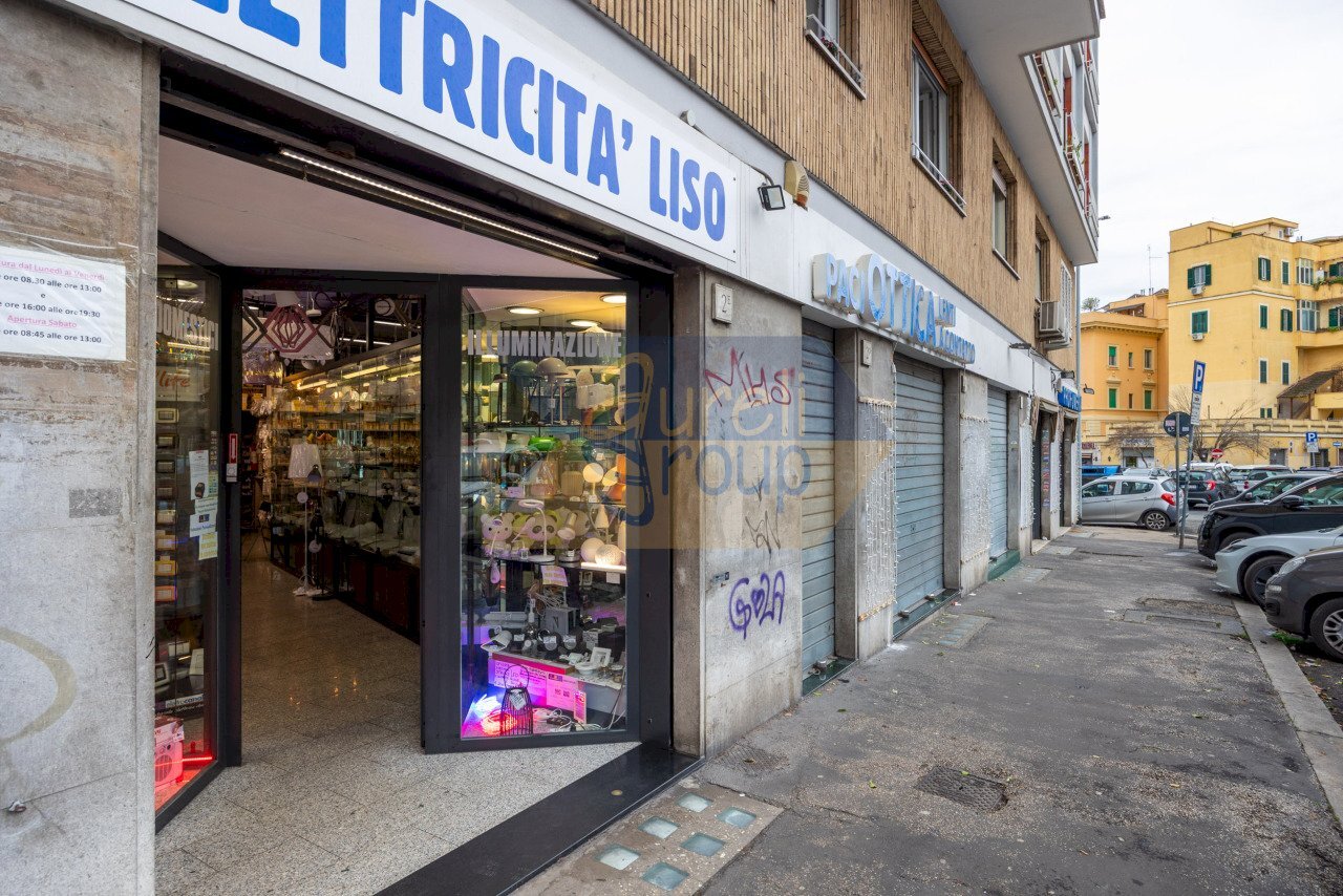 Foto-2.jpg - Commercial Premises Via Elvia Recina 2, Roma - photo 2