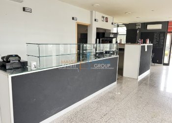 IMG_4791.jpeg - Locale Commerciale Via degli Oliveti 12, Massa - foto 3