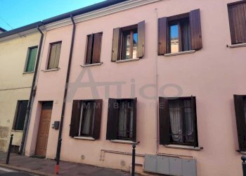 10.jpg - Casa indipendente Via Giosuè Carducci 16, Rovigo - foto 1