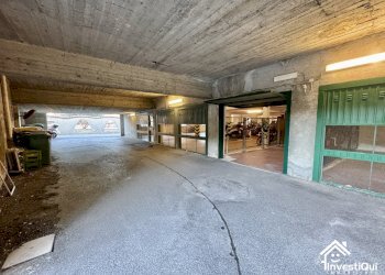 AREA MANOVRA BOX - Box Via Francesco Crispi 223, Pietra Ligure - foto 2