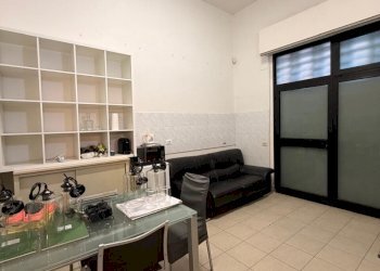 WhatsApp Image 2026-01-26 at 12.16.49.jpeg - Locale Commerciale Via Giuseppe Grandi, Firenze (zona Santa Maria Novella) - foto 2