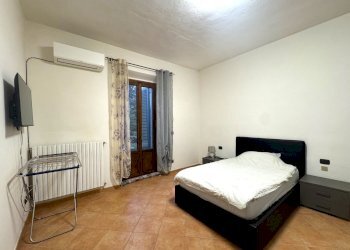 camera da letto - Bilocale Via del Bisenzio, Vernio - foto 10