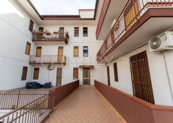 Via S.Quasimodo 7 (10).jpg - Trilocale via salvatore quasimodo  7, Gravina di Catania - foto 2