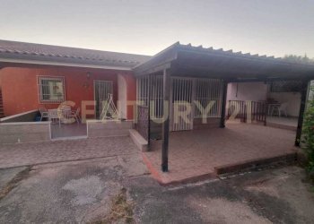 PHOTO-2025-10-29-21-13-03(2).jpg - Casa indipendente Strada Scaro SN, Pachino - foto 3