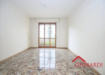 2.0 SOGGIORNO.jpg - Appartamento Via Giovanni Battista Torre 5, Genova (zona Sestri Ponente) - foto 4