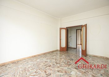2.2 SOGGIORNO.jpg - Appartamento Via Giovanni Battista Torre 5, Genova (zona Sestri Ponente) - foto 6