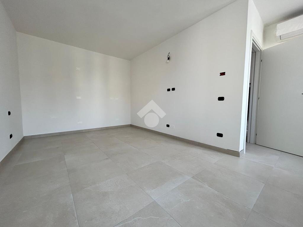 Three-room apartment via XXV Aprile, Castelnovo di Sotto - photo 3