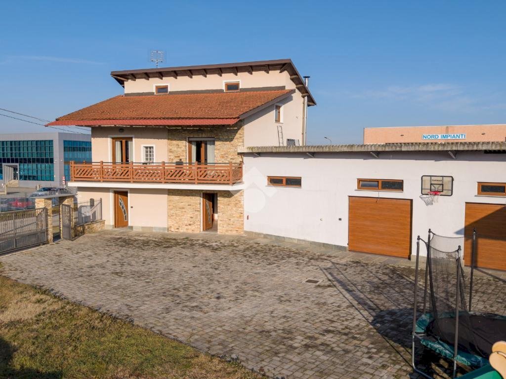 Independent house Via Busca, Costigliole Saluzzo - photo 1